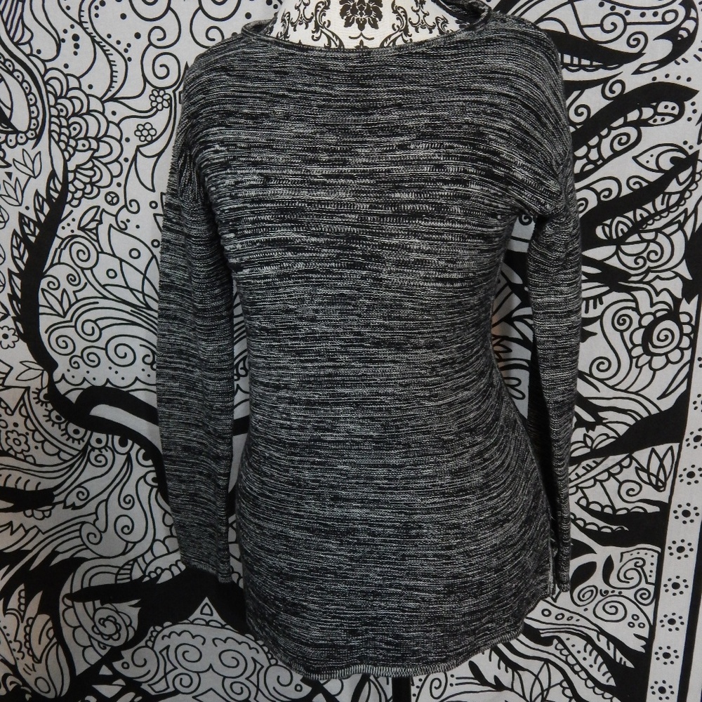 Ellen Tracy long sleeve sweater